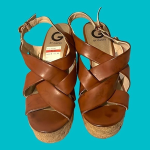 G BY‎ GUESS PLATFORM SANDALS Brown Leather Open Toe Wedges Size 9